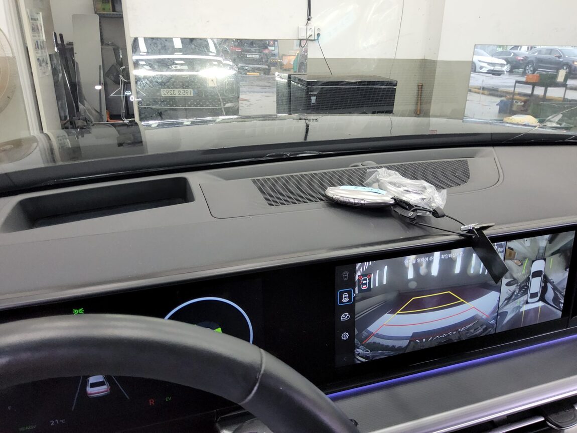 HYUNDAI THE ALL NEW GRANDEUR HYBRID 1.6 HYBRID EXCLUSIVE 2023 - zdjęcie 17