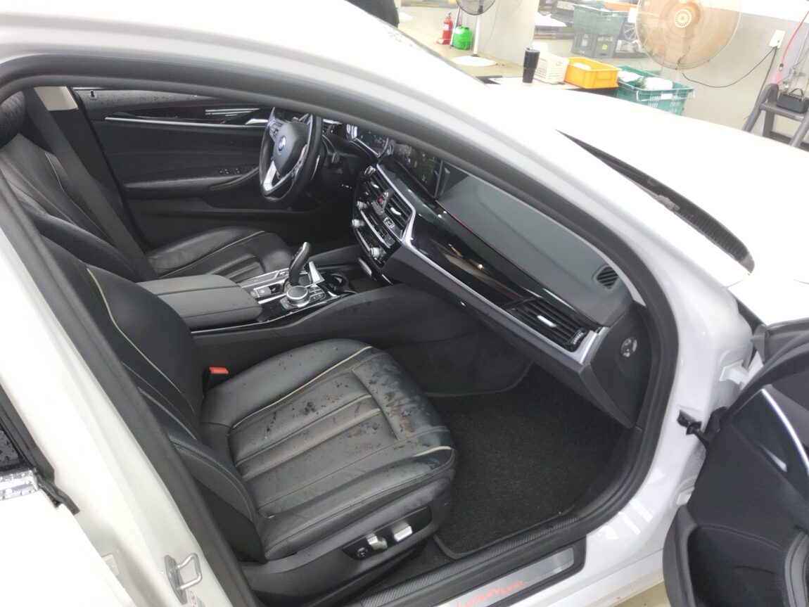 BMW 5 SERIES (7TH GEN) 520d LUXURY LINE SPECIAL 2018 - zdjęcie 14