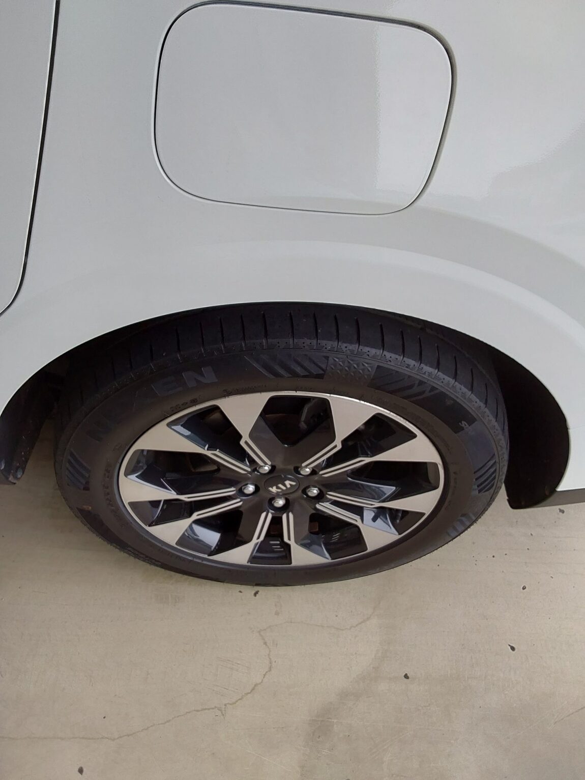 KIA NEW CARNIVAL (KA4) 9-SEATER DIESEL SIGNATURE 2021 - zdjęcie 20