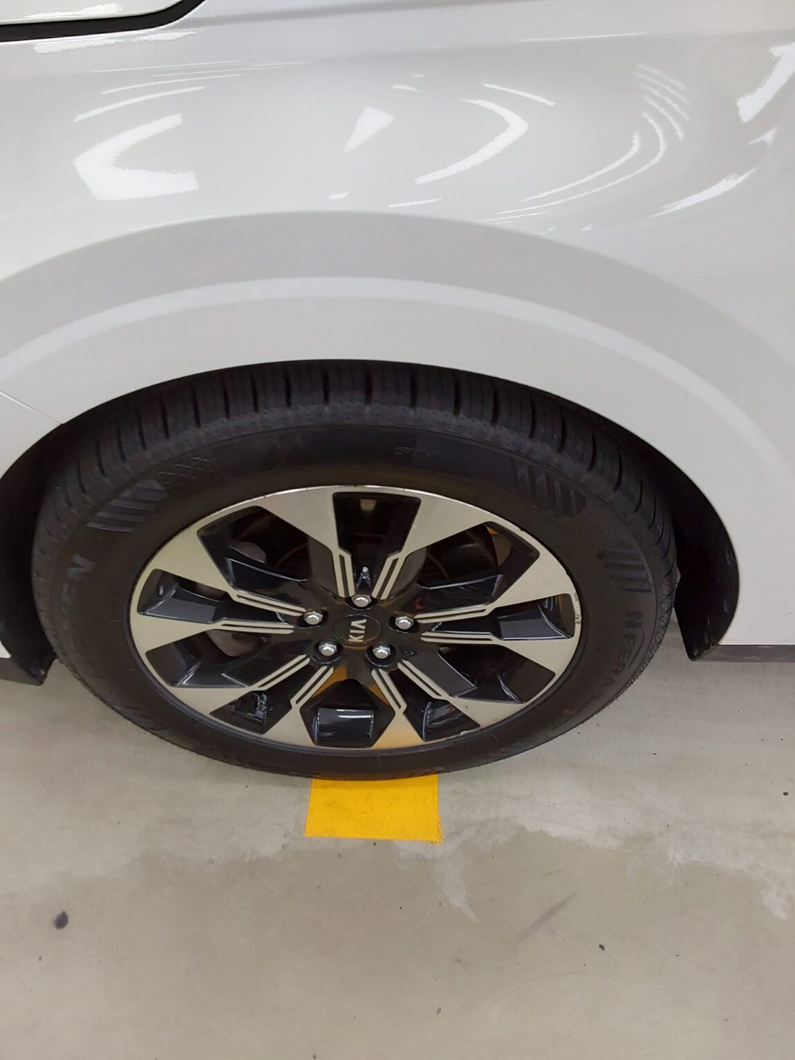 KIA NEW CARNIVAL (KA4) 9-SEATER DIESEL SIGNATURE 2021 - zdjęcie 19