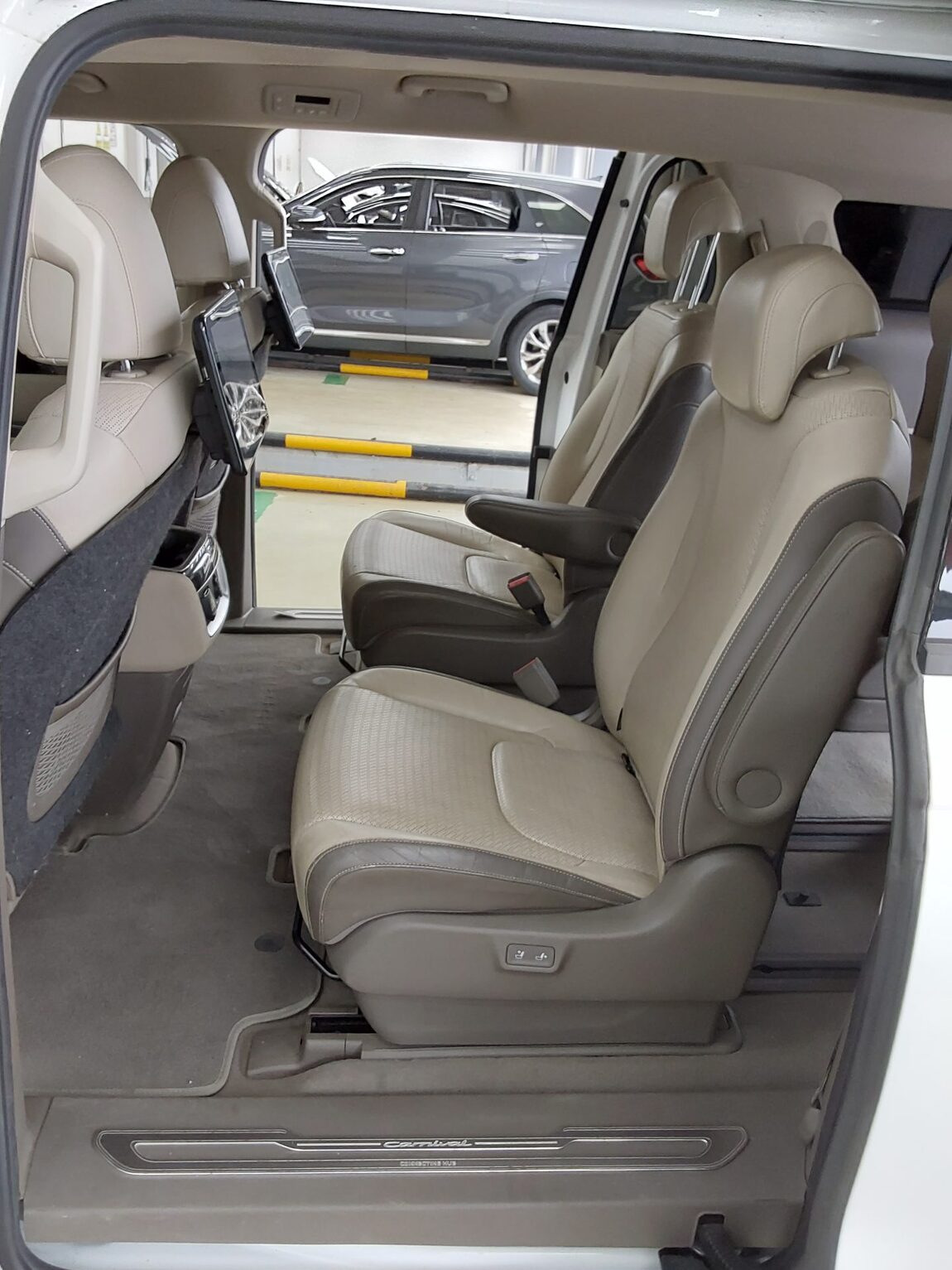 KIA NEW CARNIVAL (KA4) 9-SEATER DIESEL SIGNATURE 2021 - zdjęcie 12
