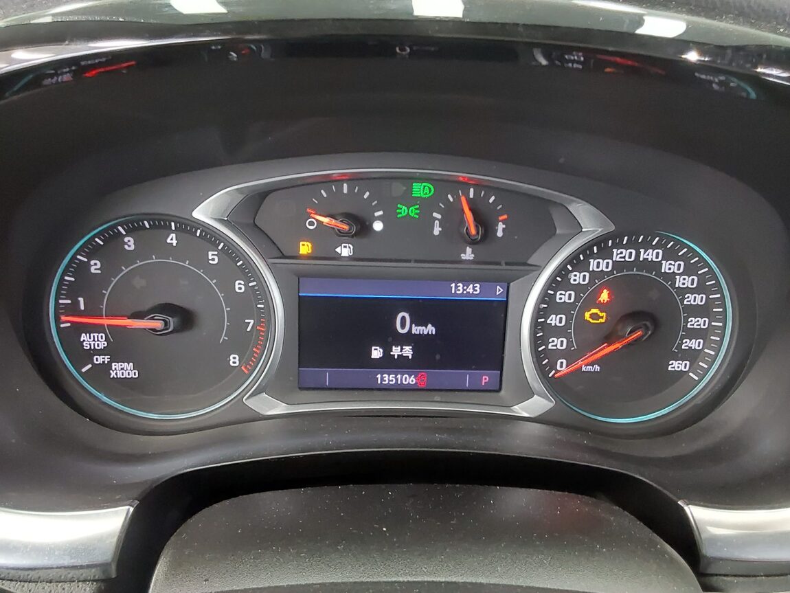 CHEVROLET (DAEWOO) TRAVERSE 3.6 GASOLINE RED LINE 2021 - zdjęcie 9