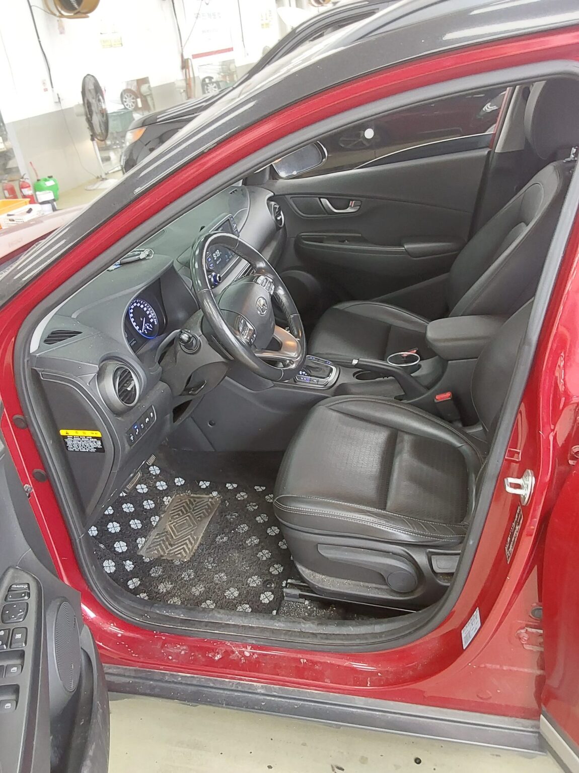 HYUNDAI KONA 1.6 GASOLINE 2WD PREMIUM 2020 - zdjęcie 10