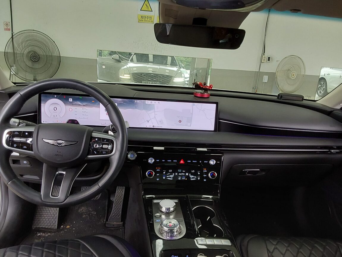 GENESIS NEW G80 GASOLINE 2.5 AWD BASE MODEL 2025 - zdjęcie 11