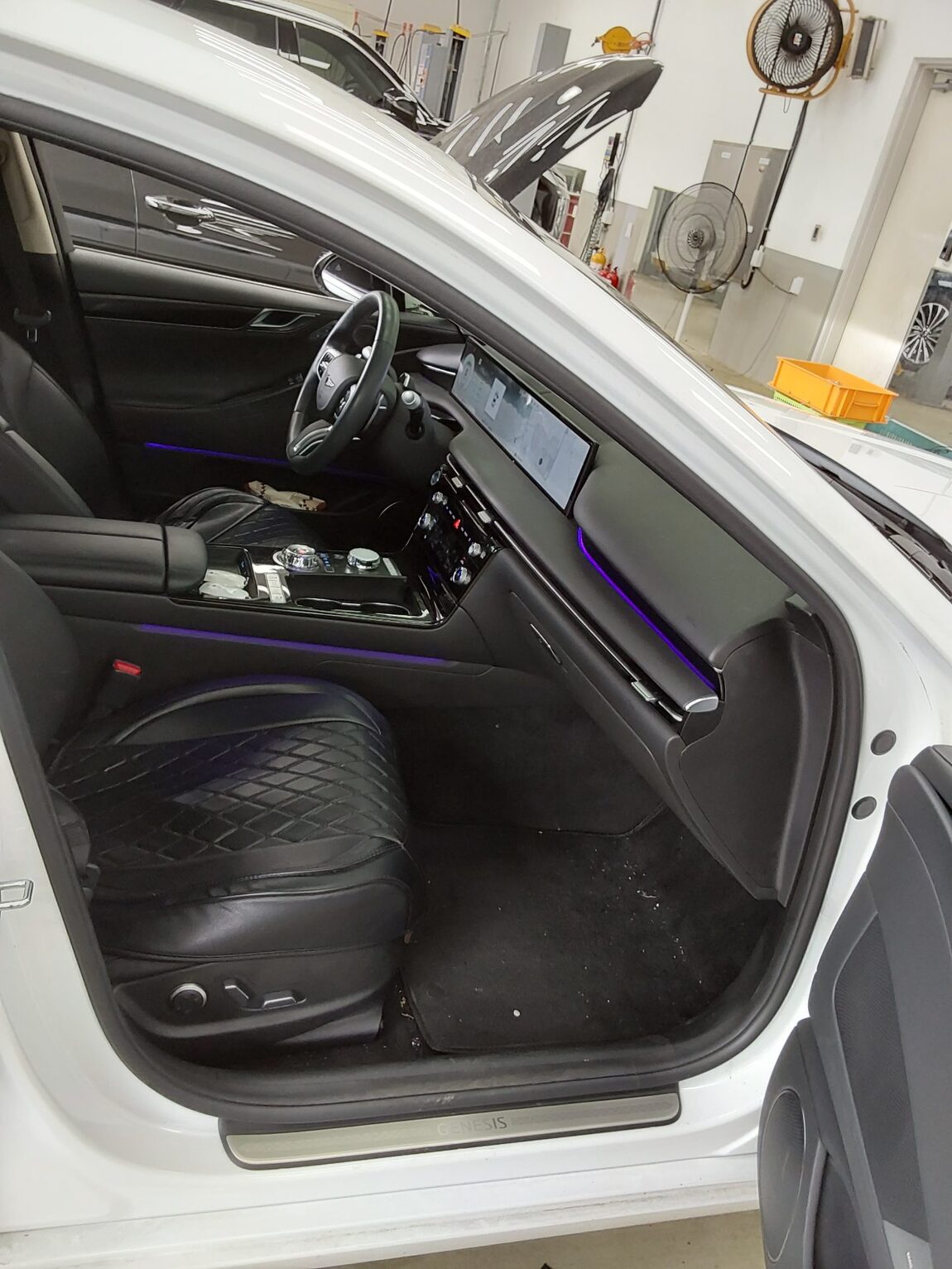 GENESIS NEW G80 GASOLINE 2.5 AWD BASE MODEL 2025 - zdjęcie 14