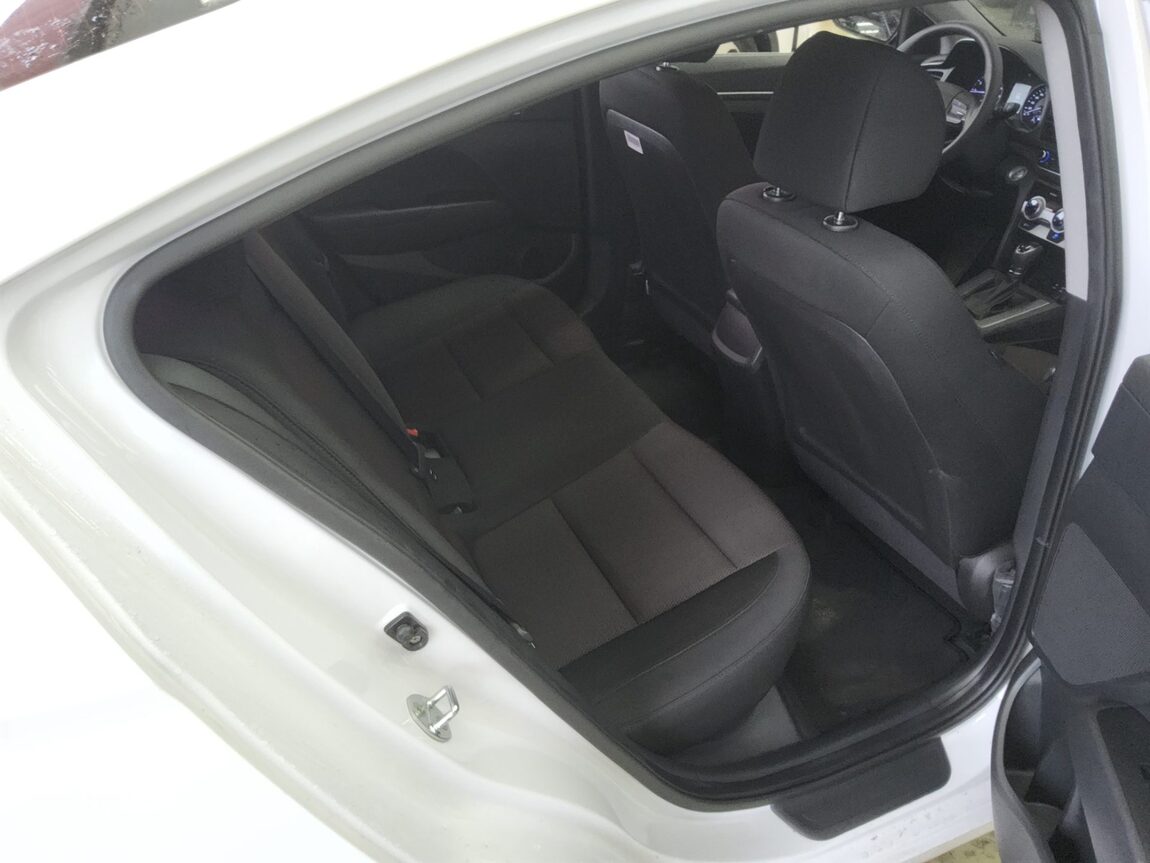 HYUNDAI THE NEW AVANTE AD 1.6 LPI CORPORATE USE 2020 - zdjęcie 13