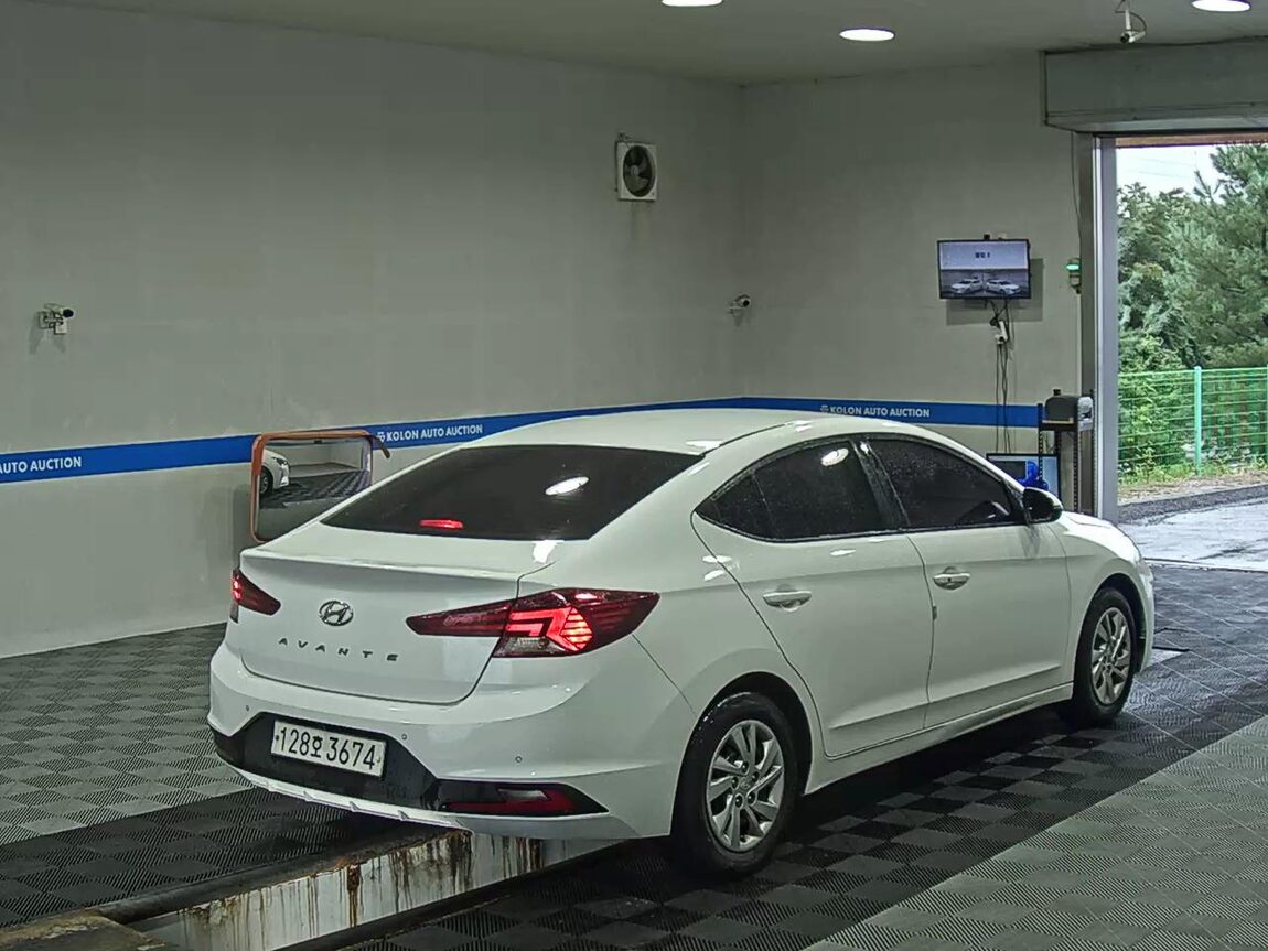 HYUNDAI THE NEW AVANTE AD 1.6 LPI CORPORATE USE 2020 - zdjęcie 5