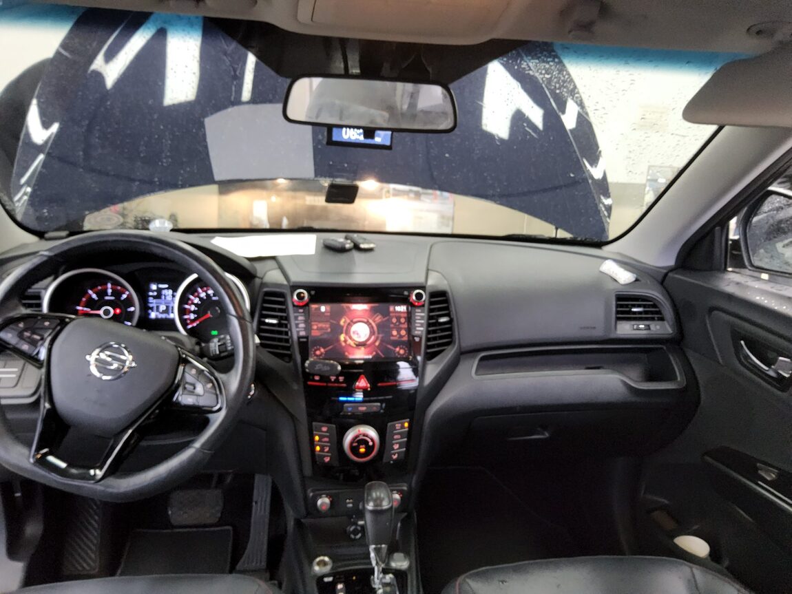 KG MOBILITY (SSANGYONG) TIVOLI AIR DIESEL 2WD IX 2016 - zdjęcie 11