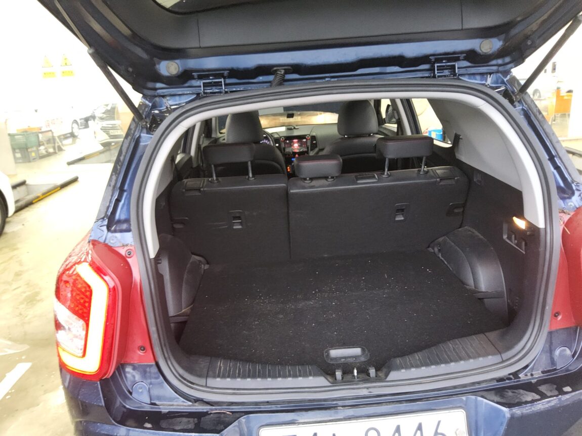 KG MOBILITY (SSANGYONG) TIVOLI AIR DIESEL 2WD IX 2016 - zdjęcie 15