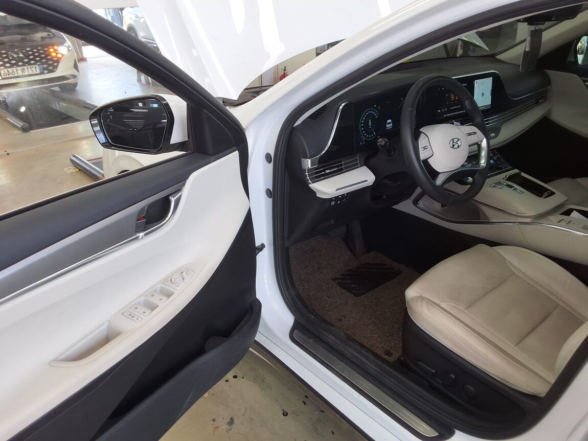 HYUNDAI THE NEW GRANDEUR IG HYBRID 2.4 HEV LE BLANC 2022 - zdjęcie 11