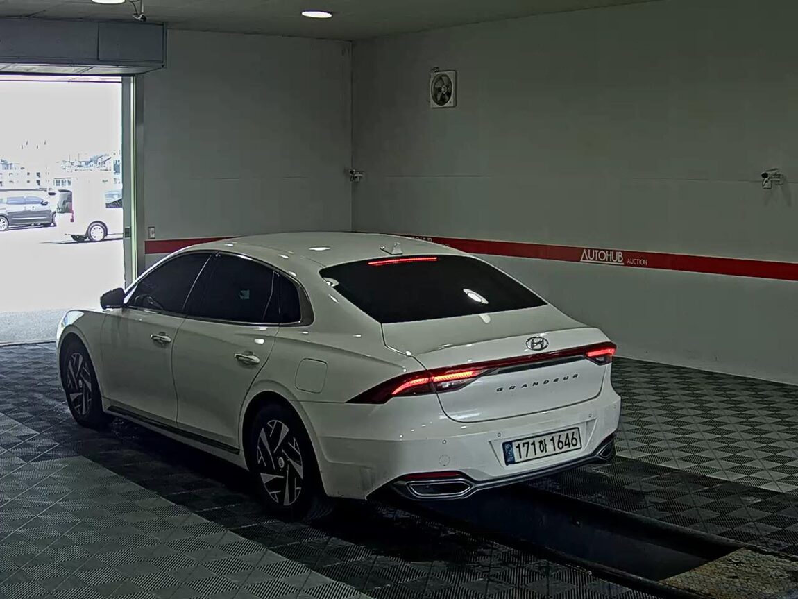 HYUNDAI THE NEW GRANDEUR IG HYBRID 2.4 HEV LE BLANC 2022 - zdjęcie 6