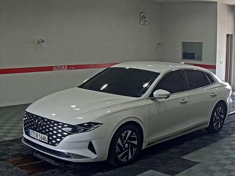 HYUNDAI THE NEW GRANDEUR IG HYBRID 2.4 HEV LE BLANC 2022 - aukcja, lot SC-01M2MQB73X6AD538N674592ZYB