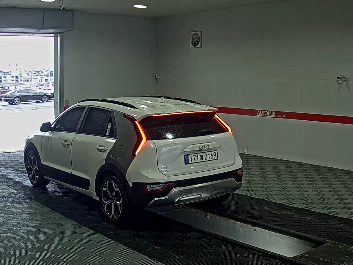 KIA THE ALL NEW NIRO 1.6 HEV SIGNATURE 2022 - zdjęcie 6