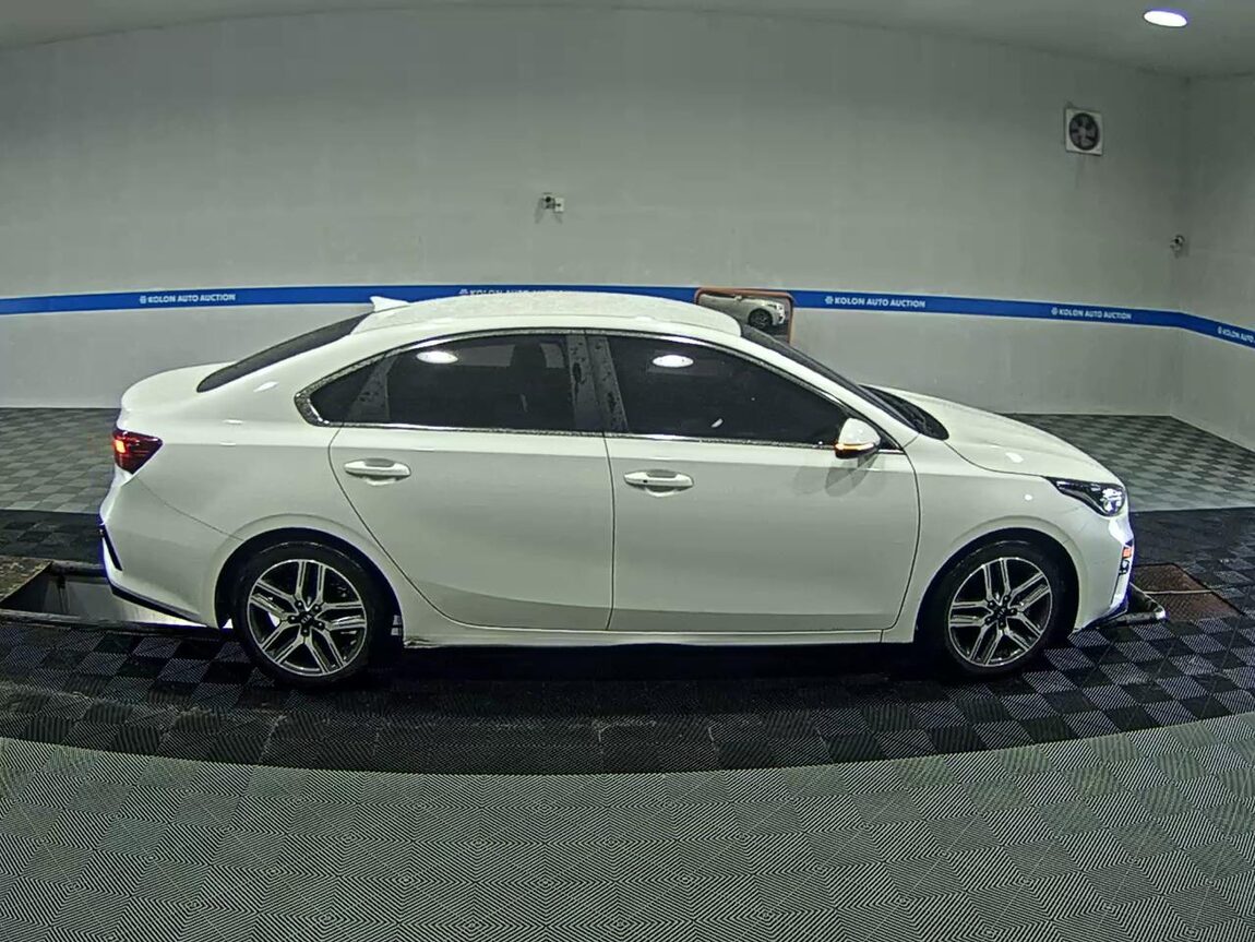 KIA ALL NEW K3 1.6 GASOLINE NOBLESSE 2019 - zdjęcie 4