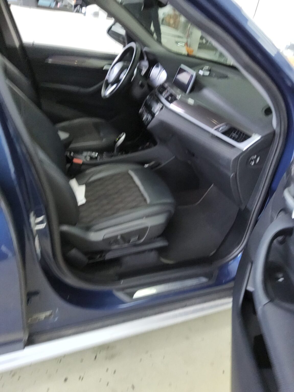 BMW X1 (2ND GEN) 20i xDRIVE X LINE SPECIAL EDITION 2021 - zdjęcie 14