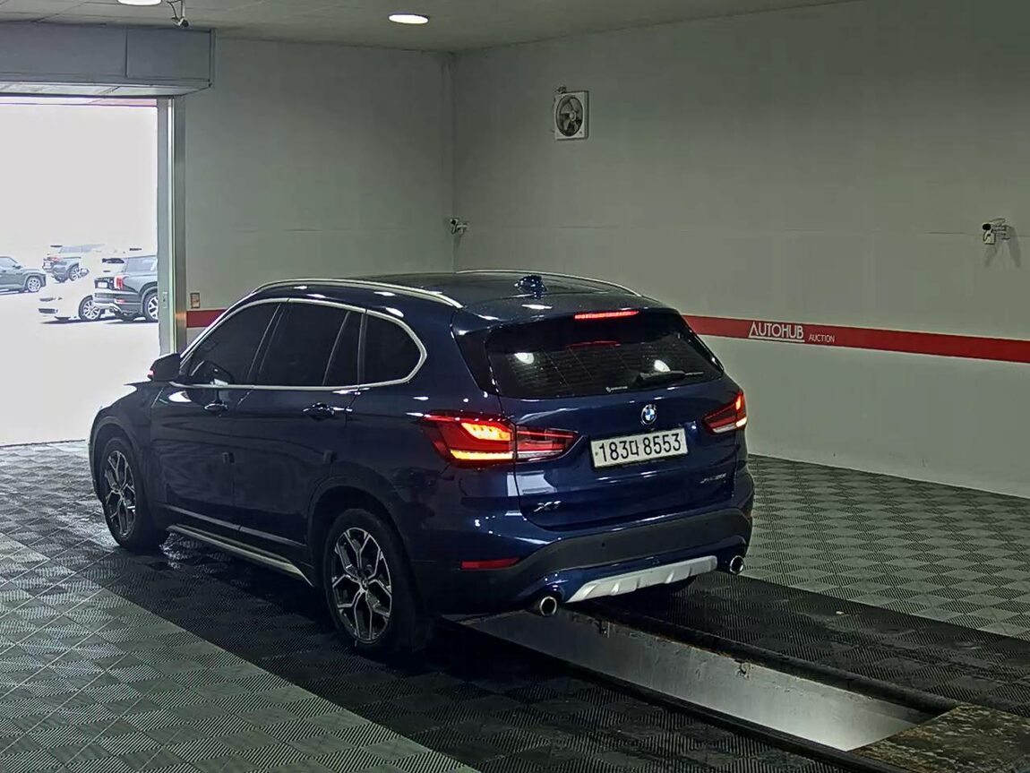 BMW X1 (2ND GEN) 20i xDRIVE X LINE SPECIAL EDITION 2021 - zdjęcie 6