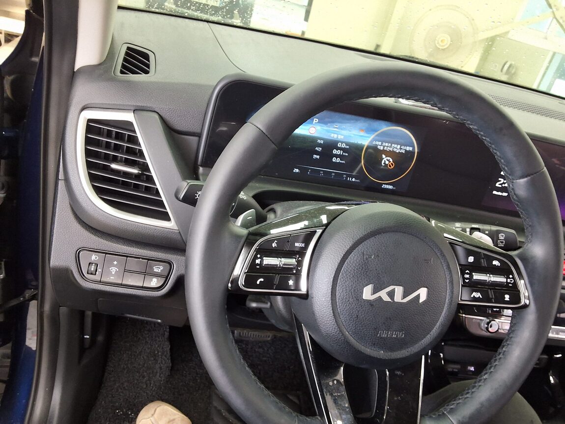 KIA THE NEW SELTOS 2.0 GASOLINE 2WD SIGNATURE 2024 - zdjęcie 22