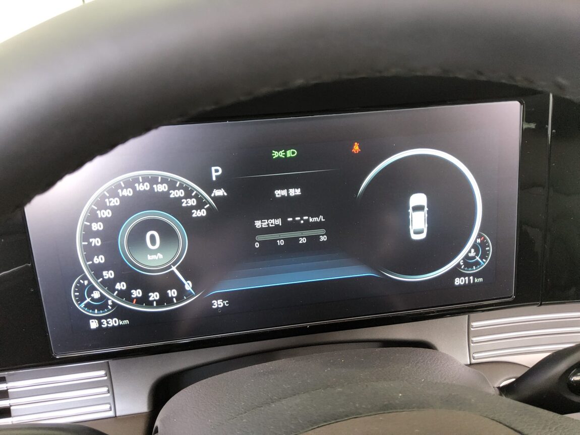 HYUNDAI THE NEW GRANDEUR IG GASOLINE 2.5 EXCLUSIVE 2022 - zdjęcie 9