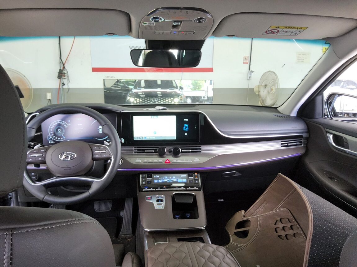 HYUNDAI THE NEW GRANDEUR IG GASOLINE 2.5 EXCLUSIVE 2022 - zdjęcie 11
