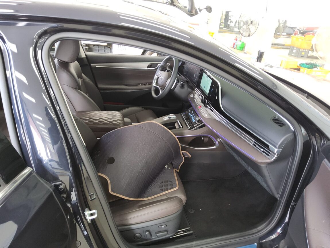 HYUNDAI THE NEW GRANDEUR IG GASOLINE 2.5 EXCLUSIVE 2022 - zdjęcie 14