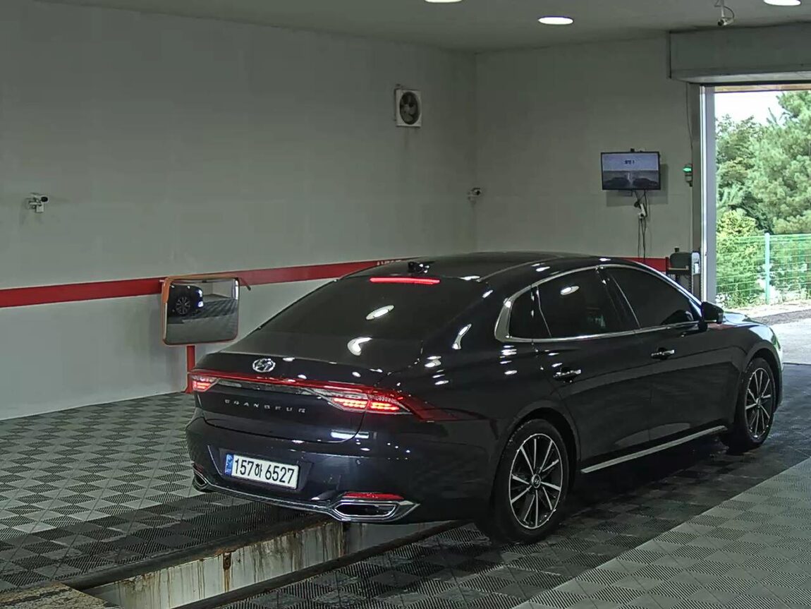 HYUNDAI THE NEW GRANDEUR IG GASOLINE 2.5 EXCLUSIVE 2022 - zdjęcie 5