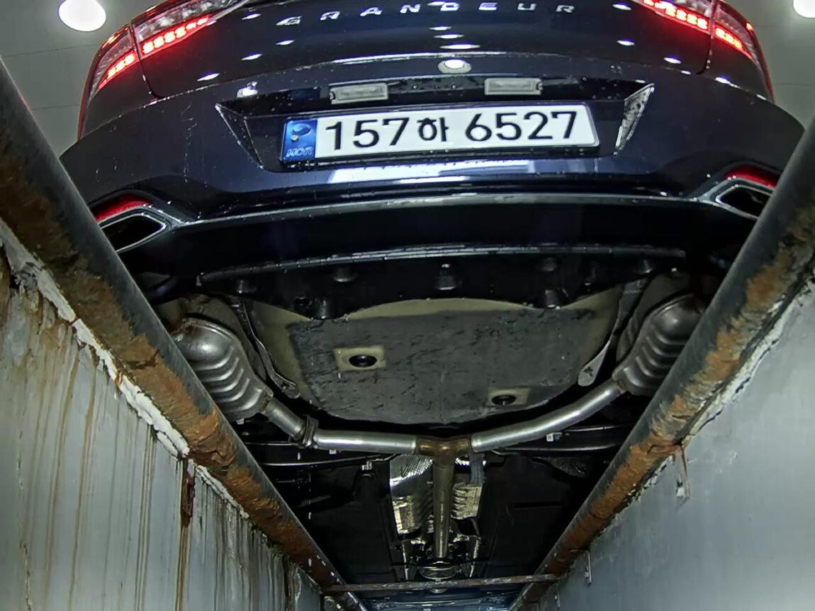 HYUNDAI THE NEW GRANDEUR IG GASOLINE 2.5 EXCLUSIVE 2022 - zdjęcie 8