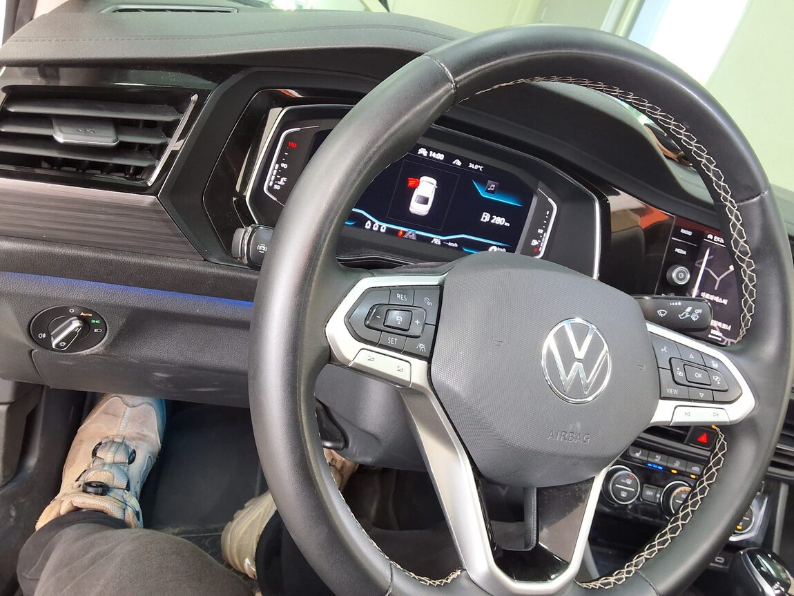 VOLKSWAGEN JETTA (7TH GEN) 1.5 TSI PRESTIGE 2023 - zdjęcie 23