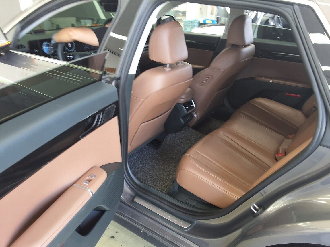 HYUNDAI THE ALL NEW GRANDEUR GASOLINE 2.5 EXCLUSIVE 2023 - zdjęcie 13
