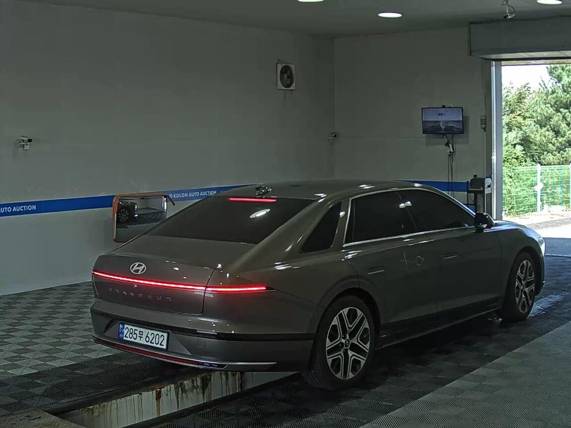 HYUNDAI THE ALL NEW GRANDEUR GASOLINE 2.5 EXCLUSIVE 2023 - zdjęcie 5