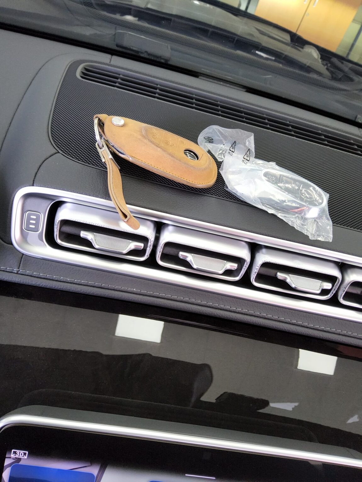 MERCEDES-BENZ S-CLASS (7TH GEN) S500L 4MATIC 2023 - zdjęcie 19