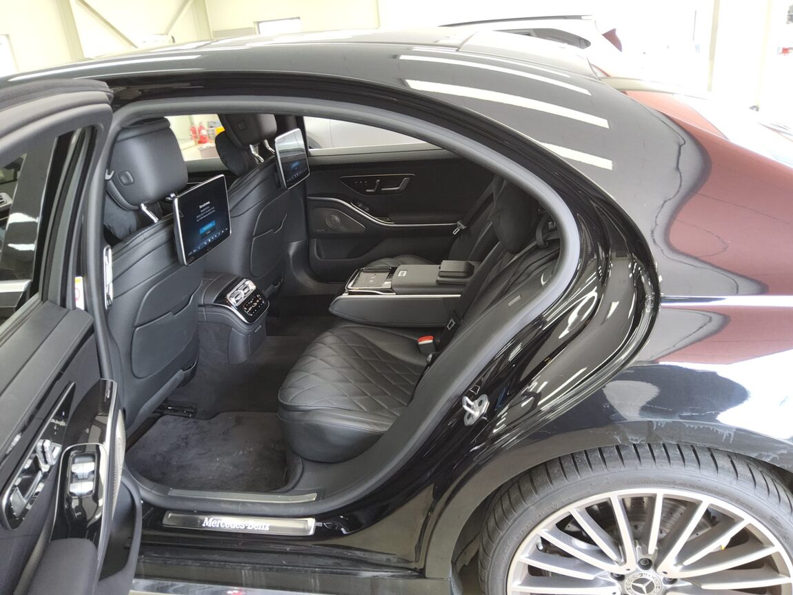 MERCEDES-BENZ S-CLASS (7TH GEN) S500L 4MATIC 2023 - zdjęcie 12