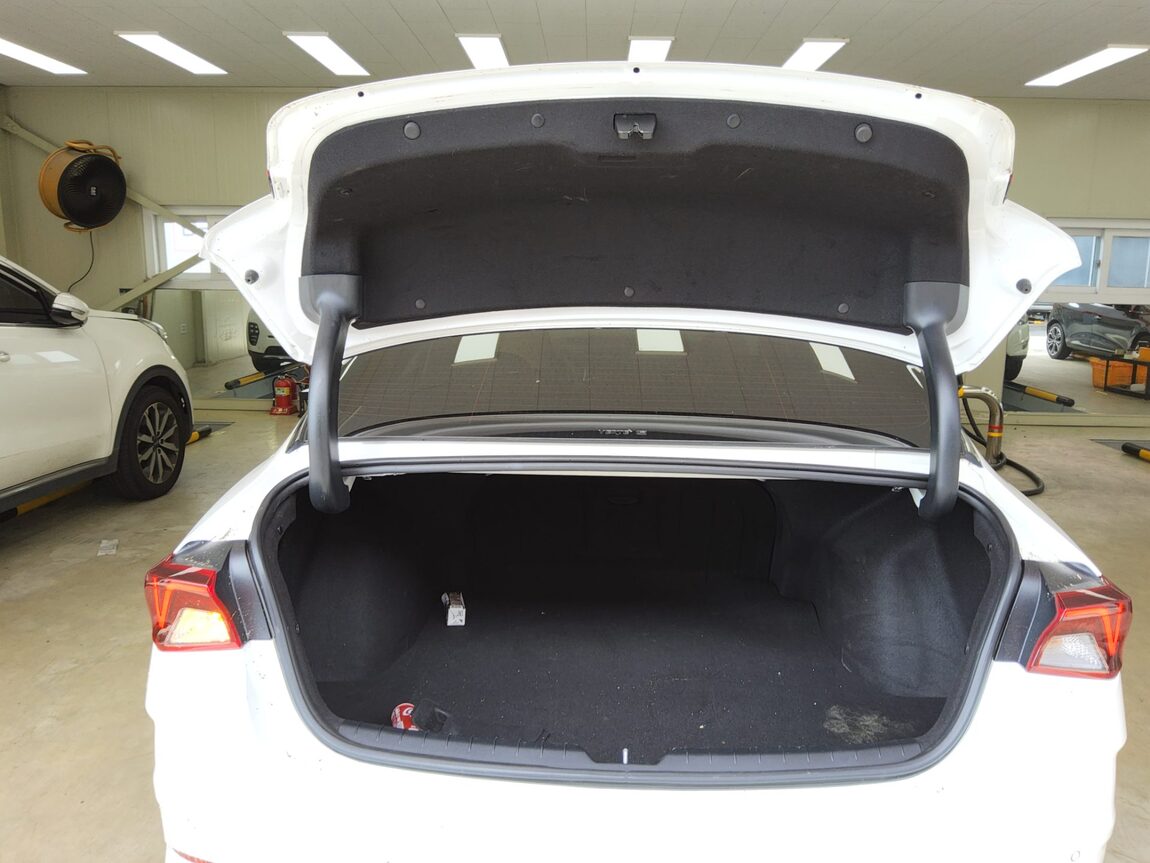 KIA NEW K5 HYBRID (DL3) 2.0 HEV SIGNATURE 2021 - zdjęcie 15