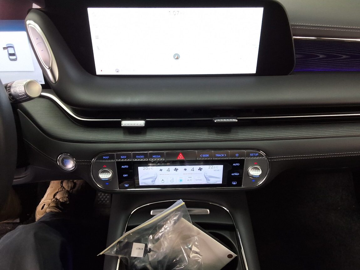 GENESIS NEW G90 3.5 TURBO AWD BASE MODEL 2022 - zdjęcie 24