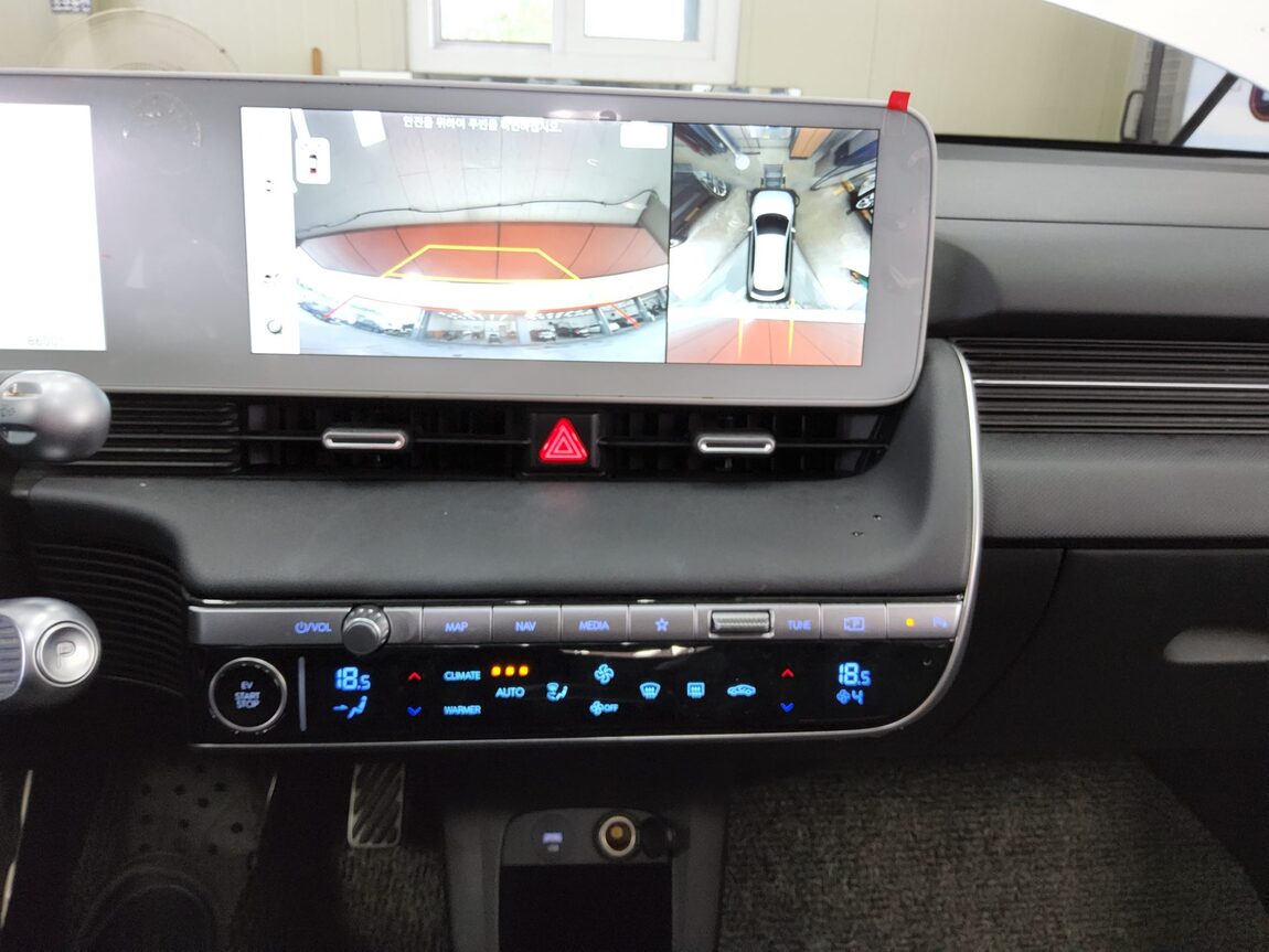 HYUNDAI IONIQ 5 EV 2WD LONG RANGE PRESTIGE 2022 - zdjęcie 18