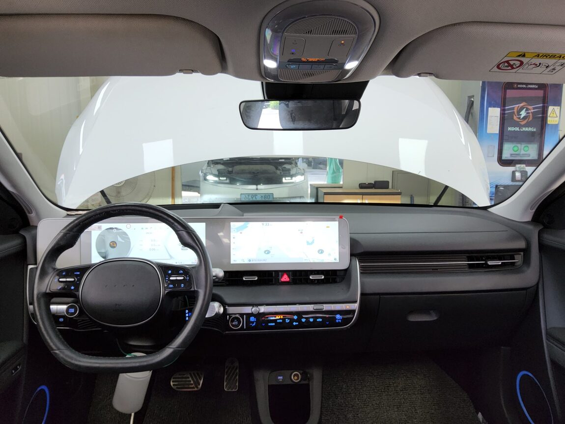 HYUNDAI IONIQ 5 EV 2WD LONG RANGE PRESTIGE 2022 - zdjęcie 11