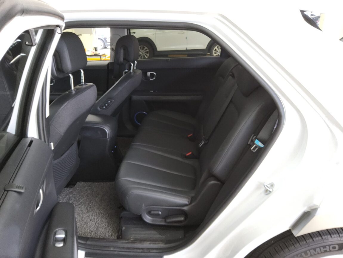 HYUNDAI IONIQ 5 EV 2WD LONG RANGE PRESTIGE 2022 - zdjęcie 12