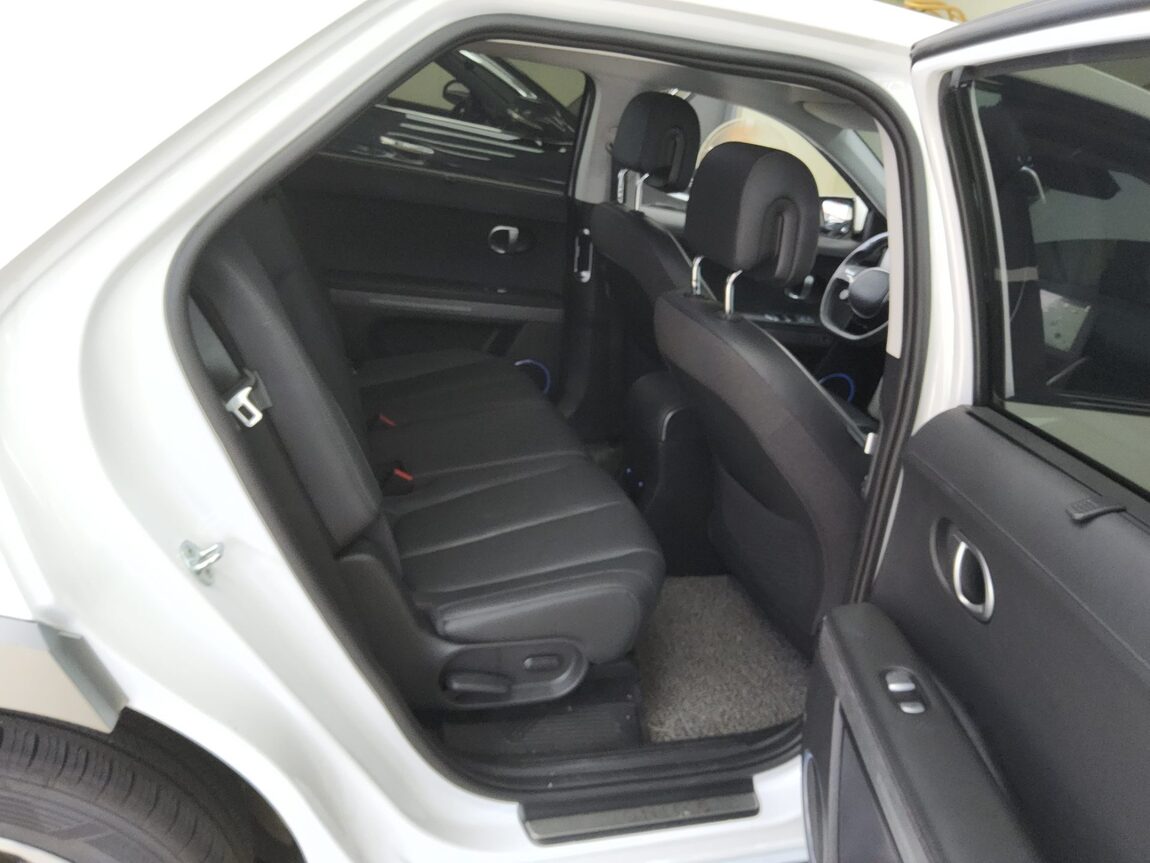 HYUNDAI IONIQ 5 EV 2WD LONG RANGE PRESTIGE 2022 - zdjęcie 13