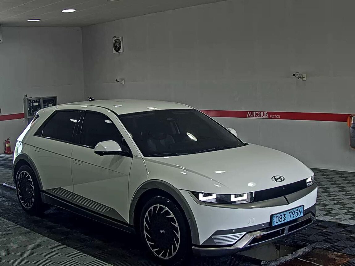 HYUNDAI IONIQ 5 EV 2WD LONG RANGE PRESTIGE 2022 - zdjęcie 3