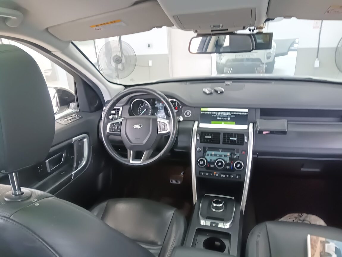 LAND ROVER DISCOVERY SPORT 2.0 TD4 HSE LUXURY 2019 - zdjęcie 22