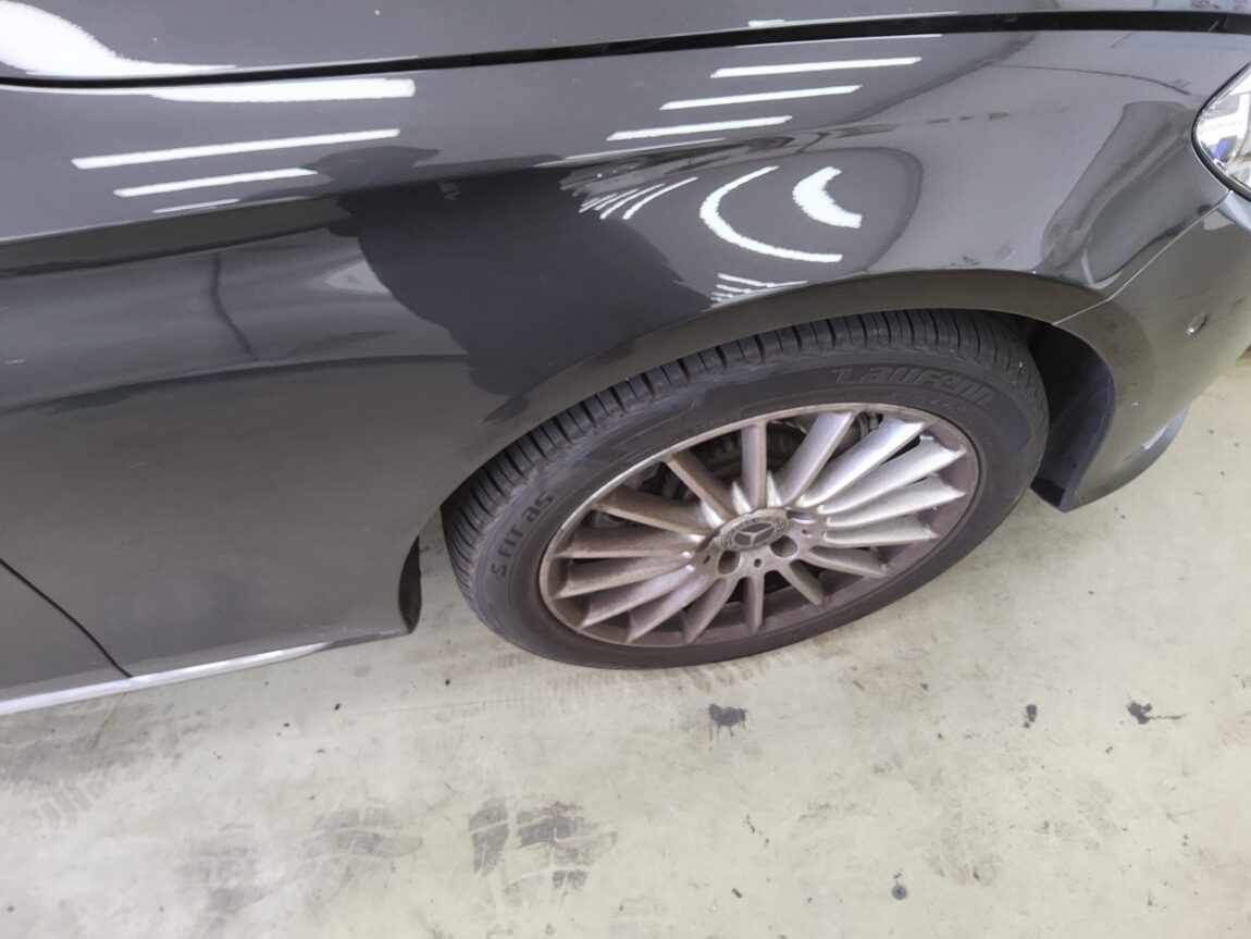 MERCEDES-BENZ E-CLASS (5TH GEN) E250 EXCLUSIVE 2021 - zdjęcie 22