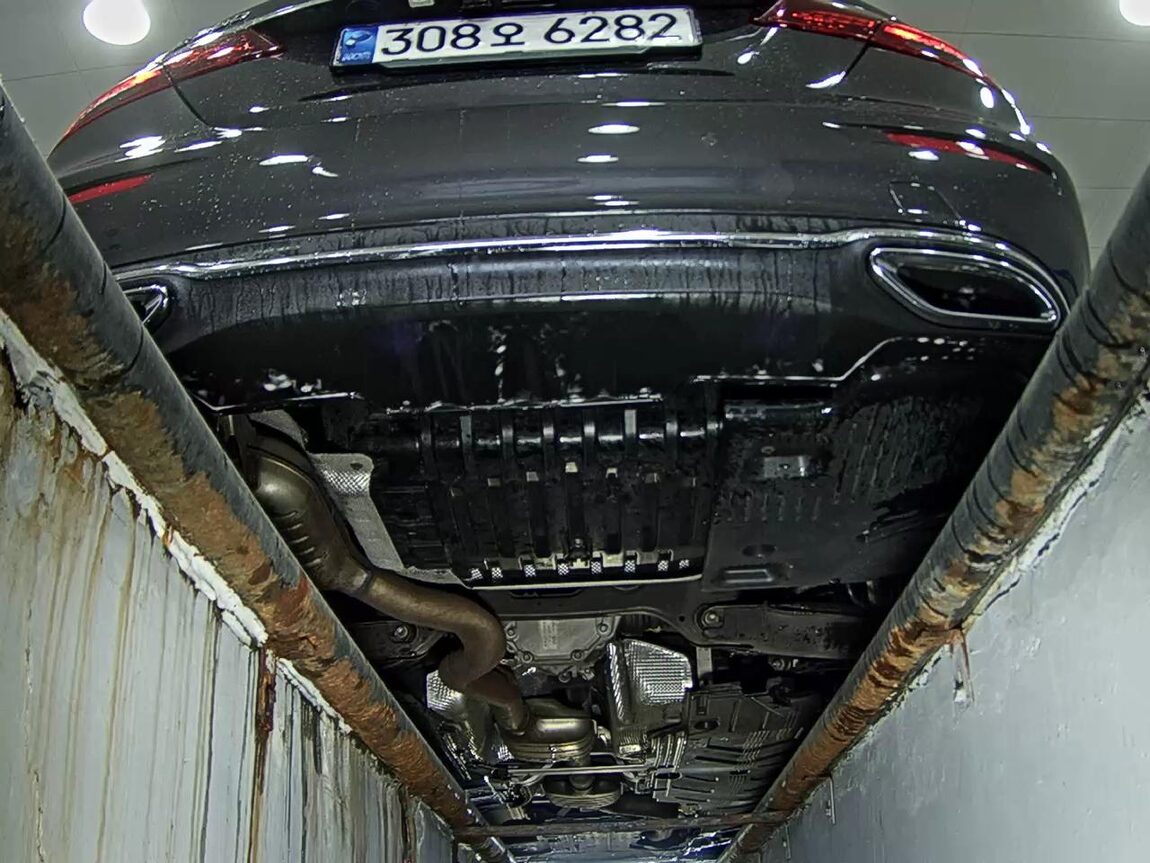 MERCEDES-BENZ E-CLASS (5TH GEN) E250 EXCLUSIVE 2021 - zdjęcie 8