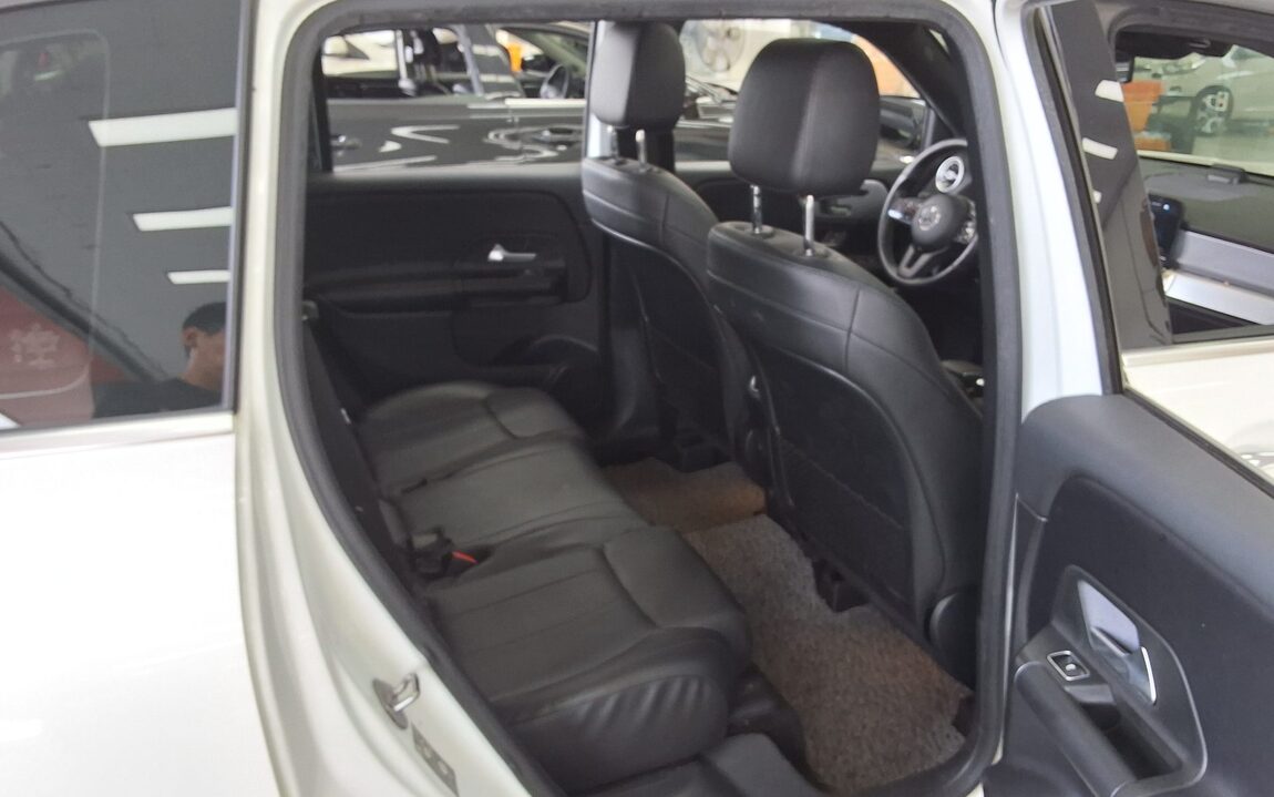 MERCEDES-BENZ GLB-CLASS GLB 200d 2021 - zdjęcie 13