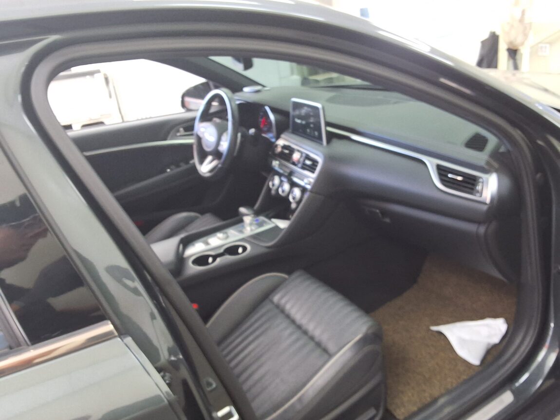 GENESIS G70 3.3T SPORTS AWD ADVANCED 2018 - zdjęcie 15