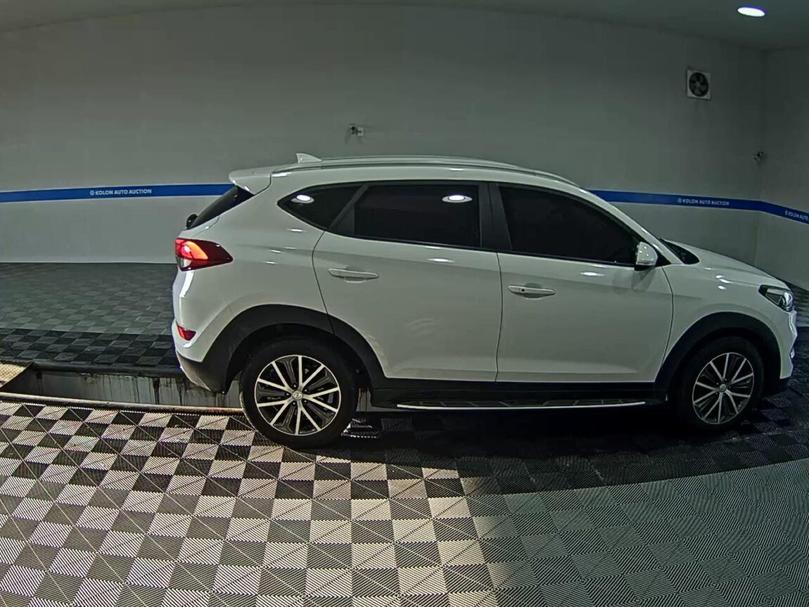 HYUNDAI ALL NEW TUCSON DIESEL R2.0 2WD MODERN 2016 - zdjęcie 4