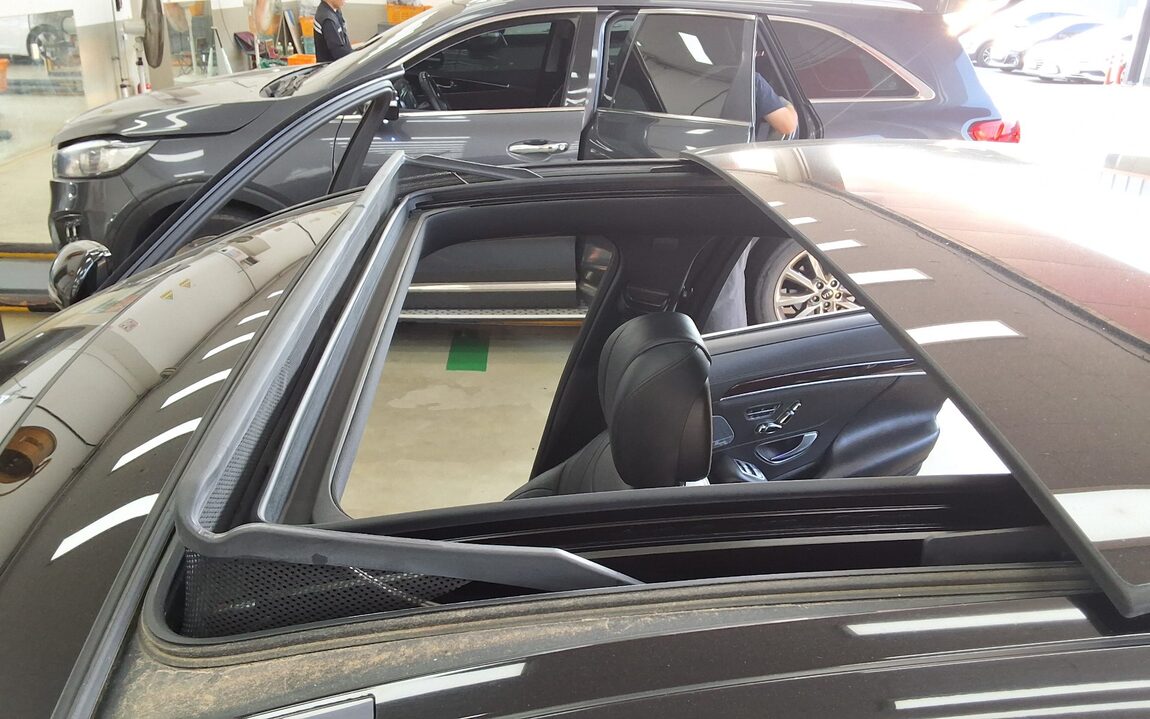 MERCEDES-BENZ S-CLASS (6TH GEN) S560L 4MATIC 2018 - zdjęcie 20