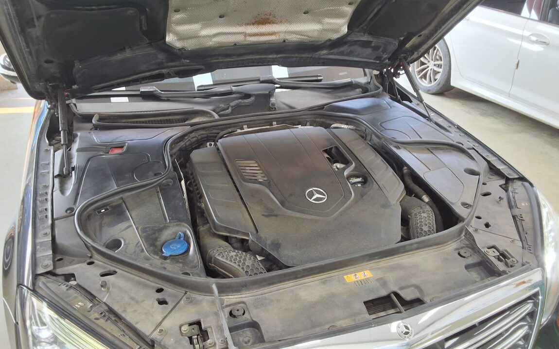 MERCEDES-BENZ S-CLASS (6TH GEN) S560L 4MATIC 2018 - zdjęcie 21