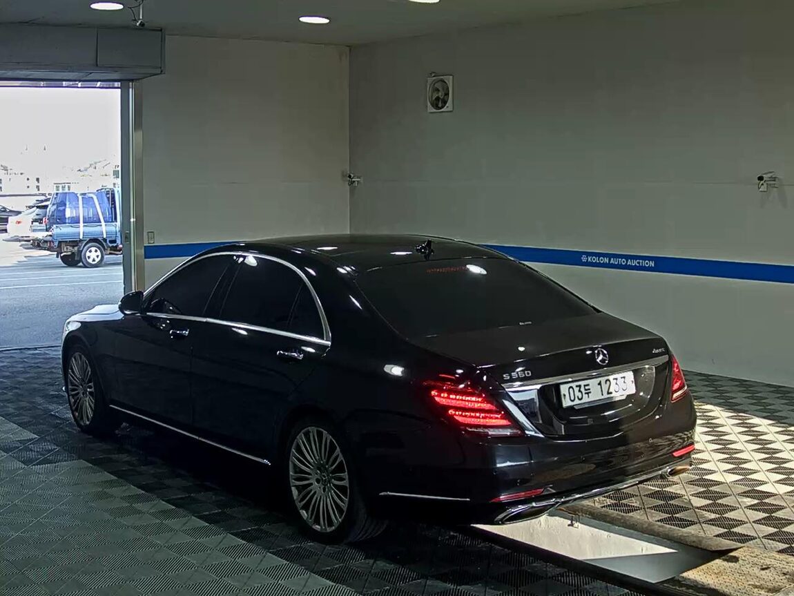 MERCEDES-BENZ S-CLASS (6TH GEN) S560L 4MATIC 2018 - zdjęcie 6
