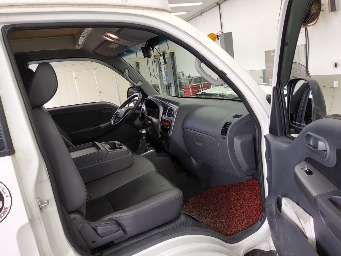 KIA THE NEW BONGO III CARGO WORK-THROUGH VAN 2020 - zdjęcie 12