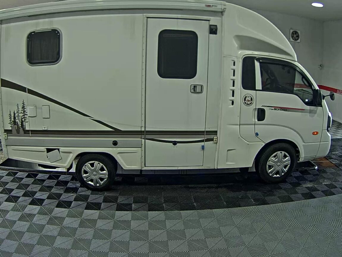 KIA THE NEW BONGO III CARGO WORK-THROUGH VAN 2020 - zdjęcie 4