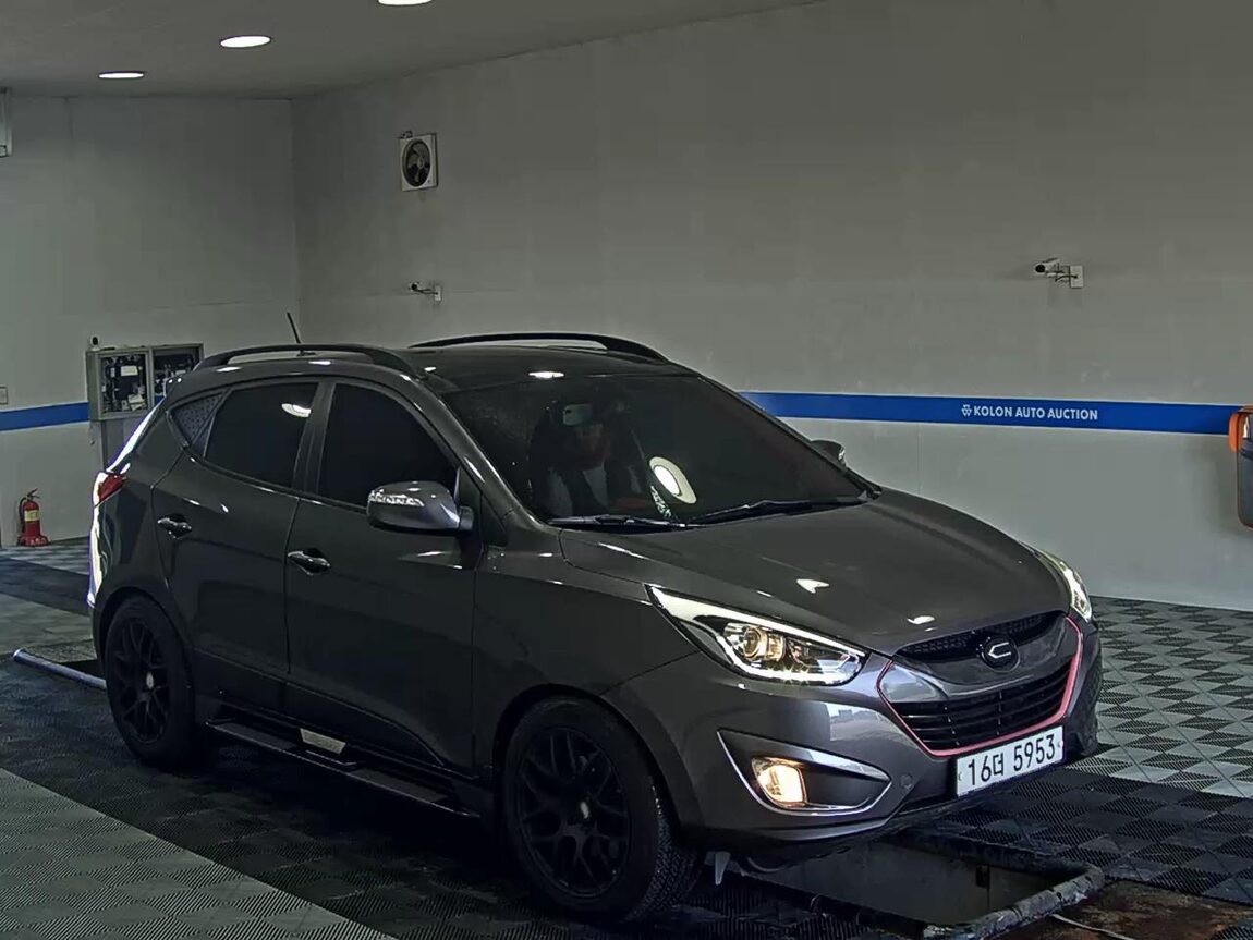 HYUNDAI TUCSON ix DIESEL R20 2WD LX20 PREMIER 2010 - zdjęcie 3